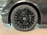 Car thumbnail 6