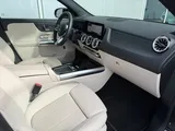 Car thumbnail 5