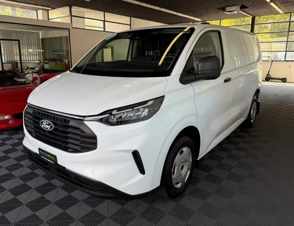 Car image 6