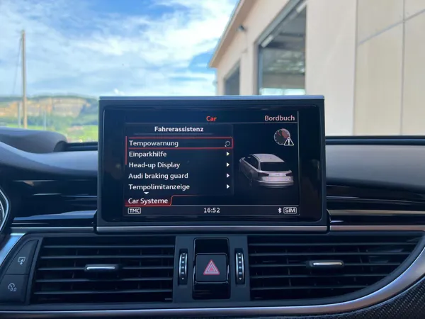 Car image 22