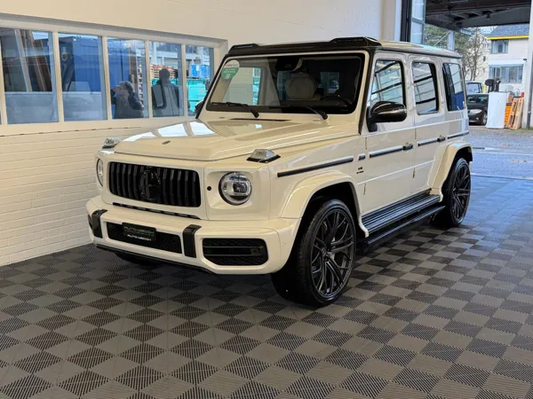 Car image 10
