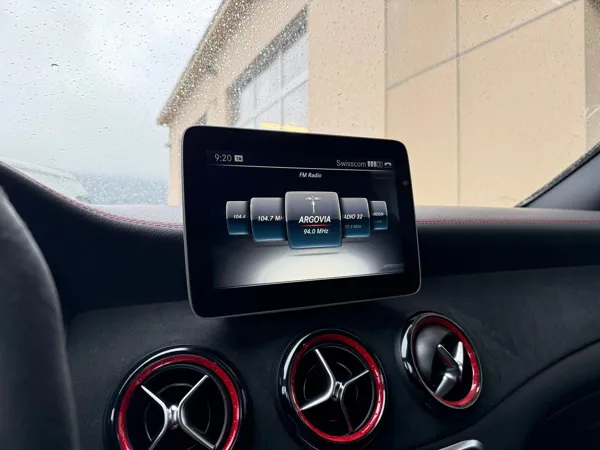 Car image 22