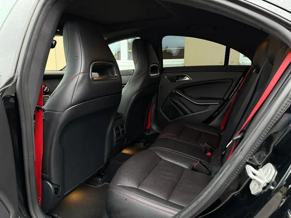 Car image 27