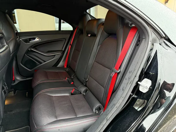 Car image 28