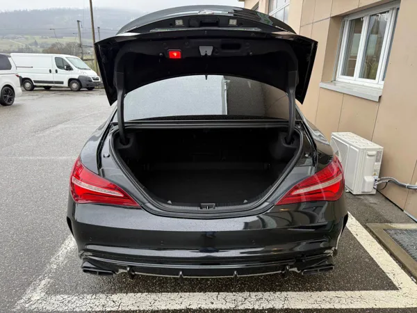 Car image 29