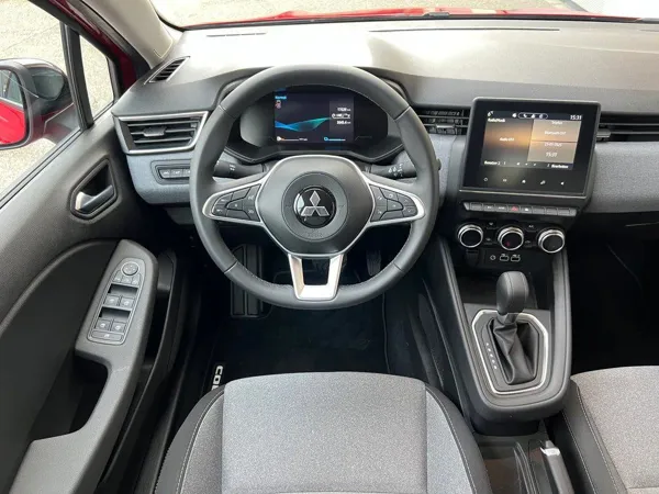 Car image 15