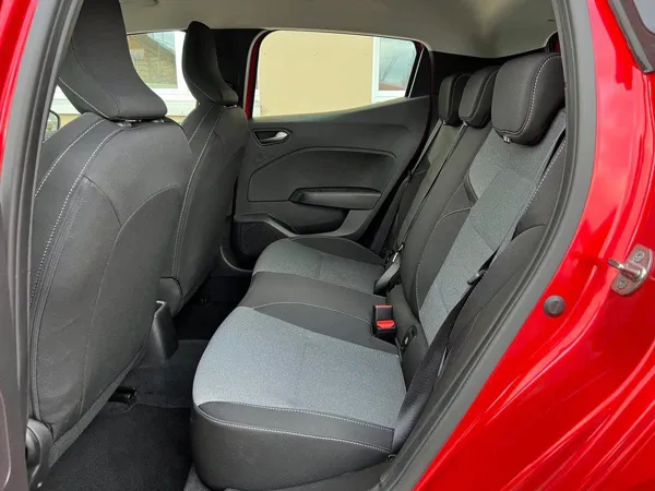 Car image 21