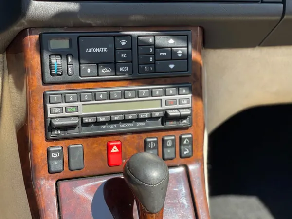 Car image 26