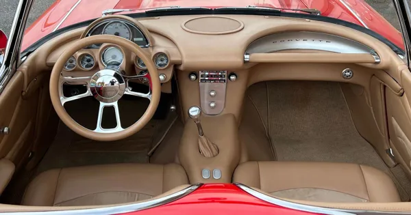 Car image 16