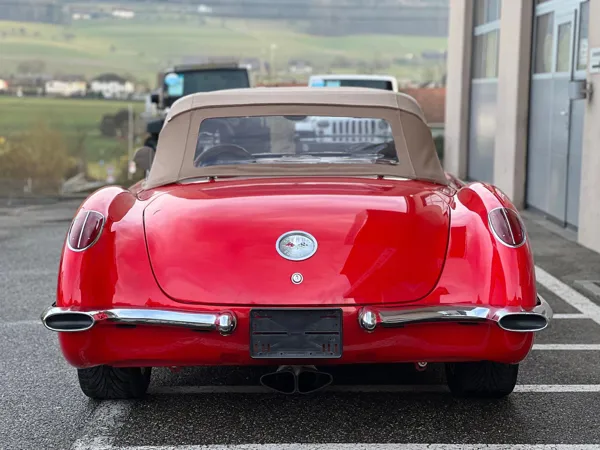 Car image 23