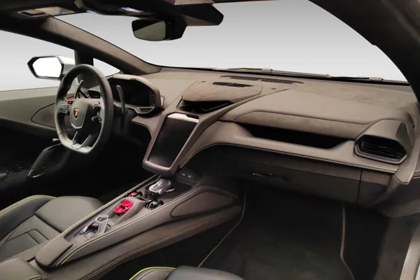 Car image 13