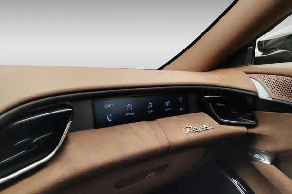 Car image 18