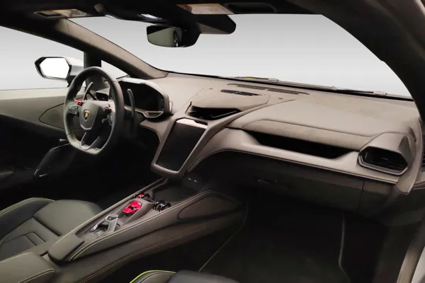 Car image 15