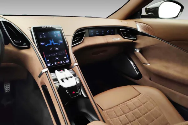 Car image 19