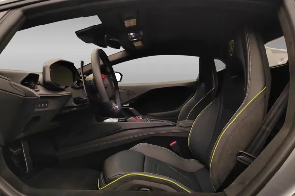 Car image 20