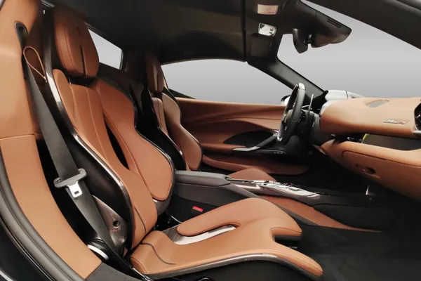 Car image 13