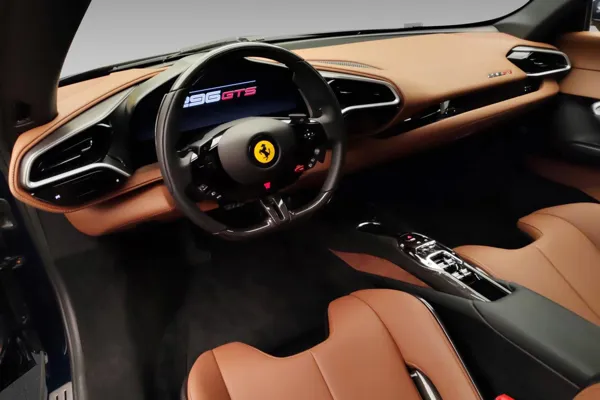Car image 16