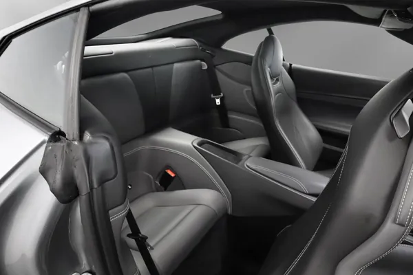 Car image 14
