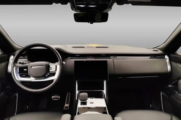 Car image 15