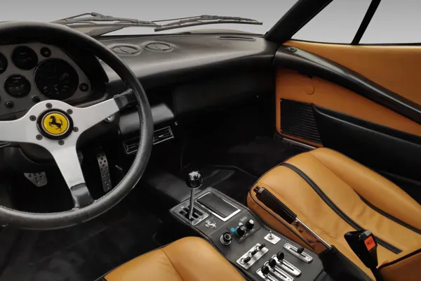 Car image 13