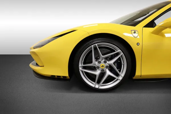 Car image 10