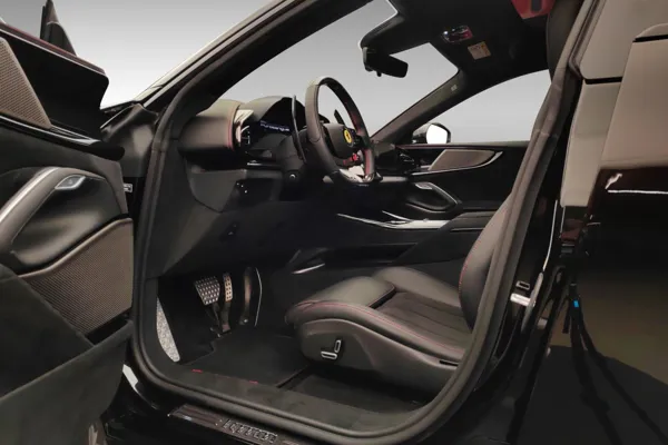 Car image 17