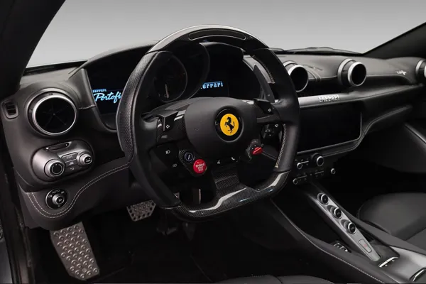 Car image 17