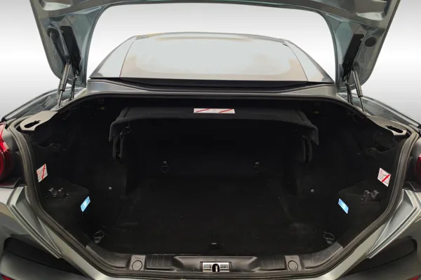 Car image 20
