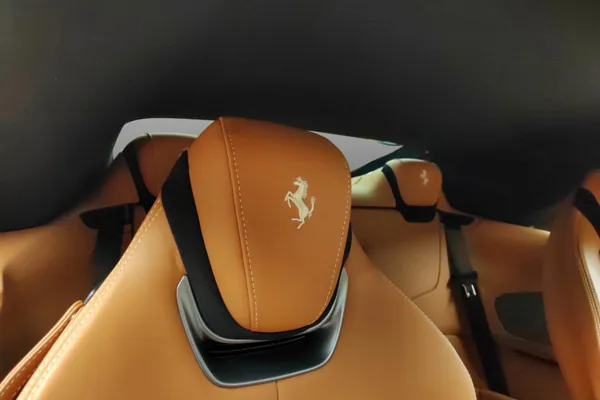 Car image 20