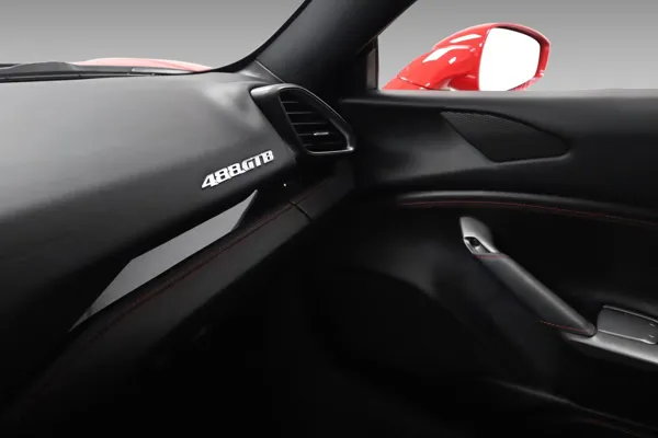 Car image 20