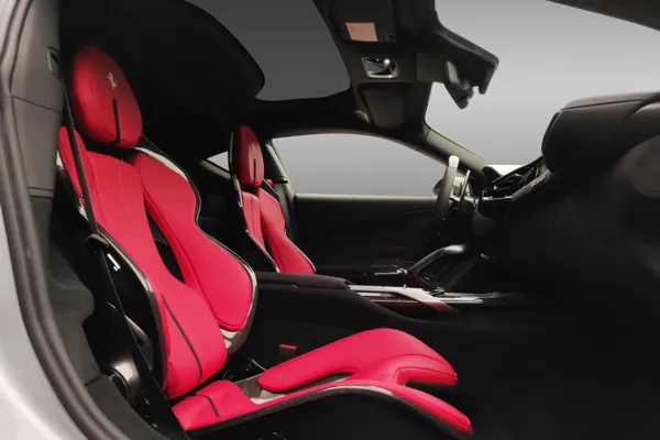 Car image 15