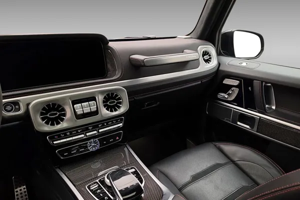 Car image 12