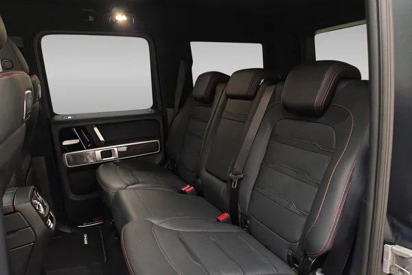 Car image 15