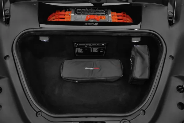 Car image 13