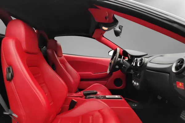 Car image 11