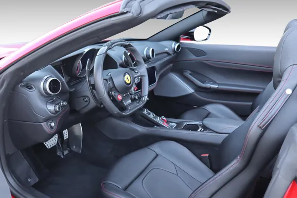 Car image 10