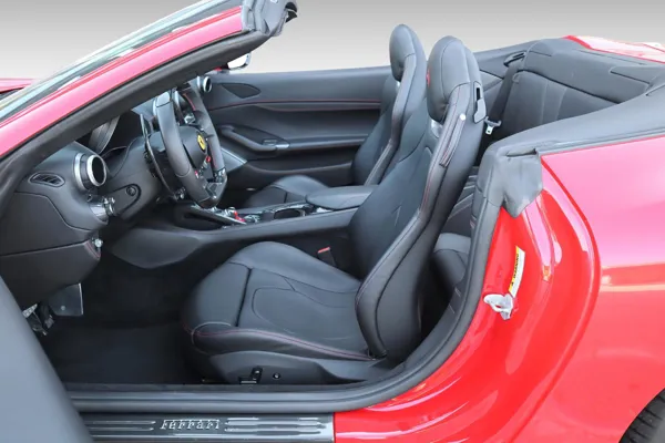 Car image 11