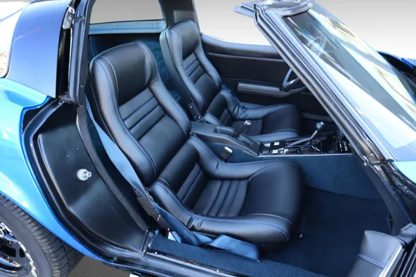 Car image 11