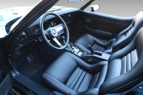 Car image 13