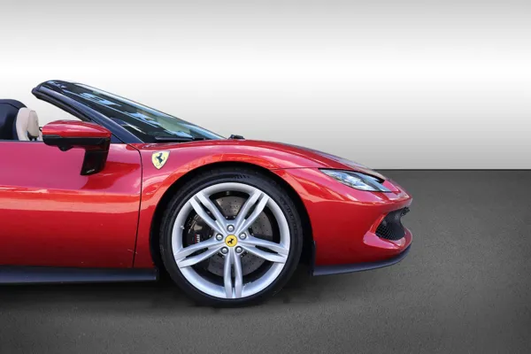 Car image 10