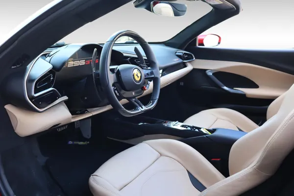 Car image 11
