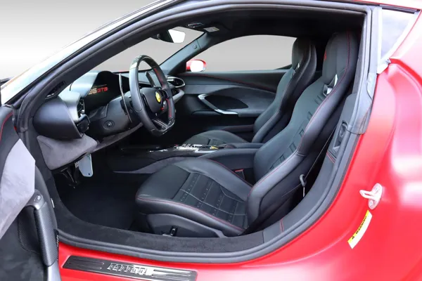 Car image 12