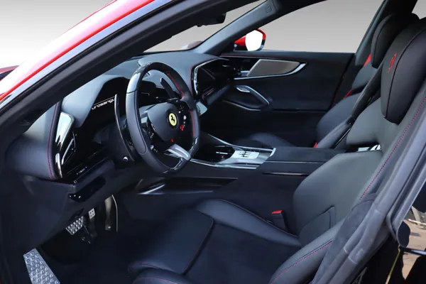 Car image 14
