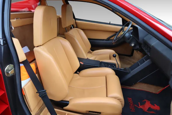Car image 14
