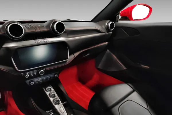 Car image 13