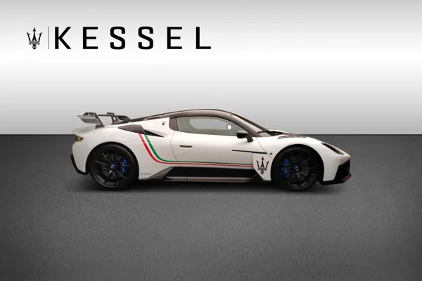 Car image 8