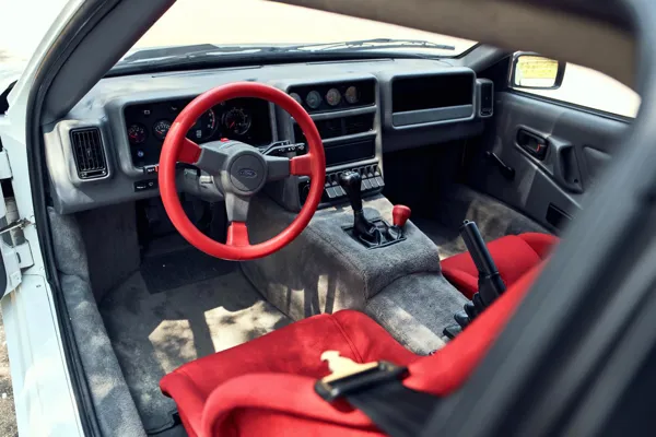 Car image 8