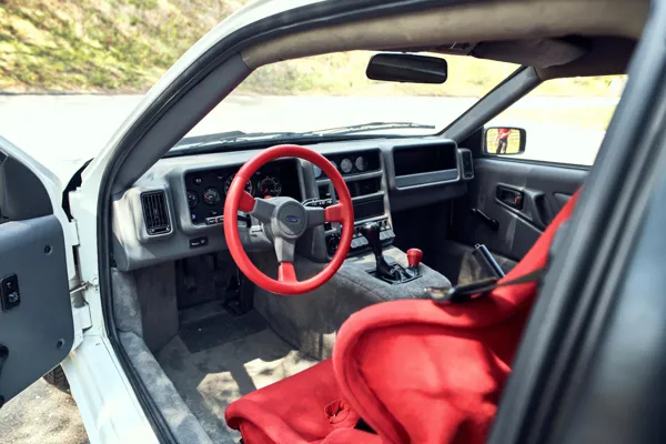 Car image 11