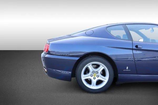 Car image 9