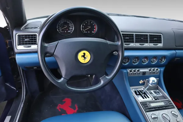 Car image 15